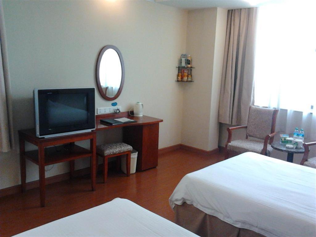 Greentree Inn Jiujiang Railway Station Business Hotel Szoba fotó